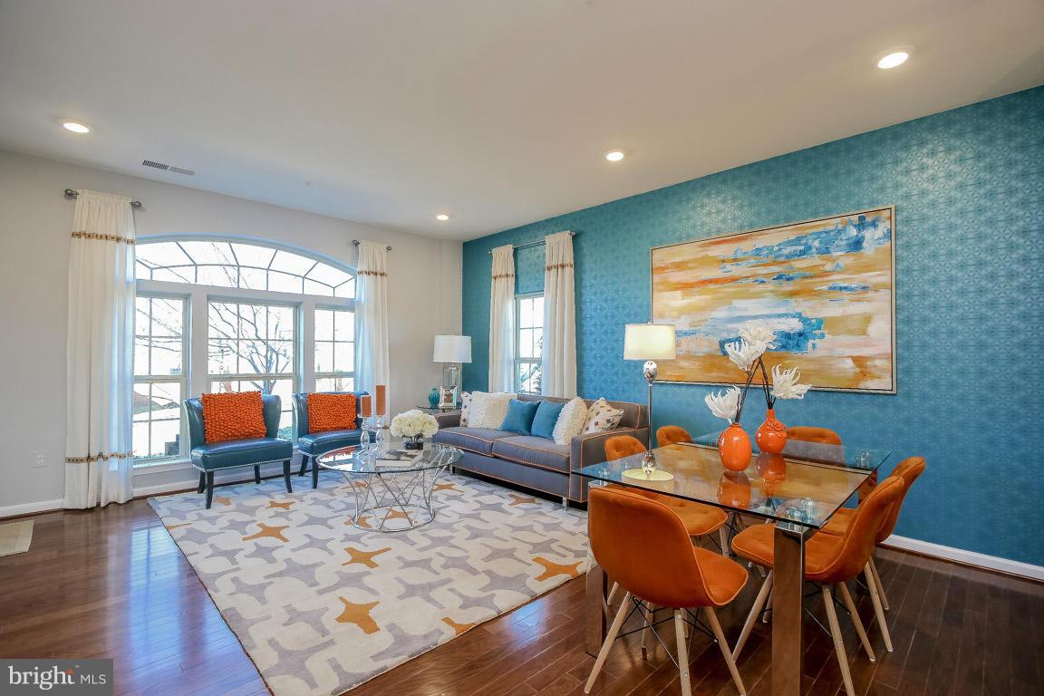 ORCHARD SQUARE - Residential