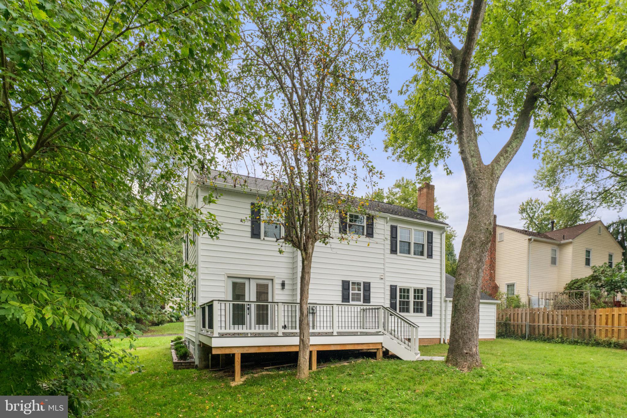 STONEYBROOKE - Residential