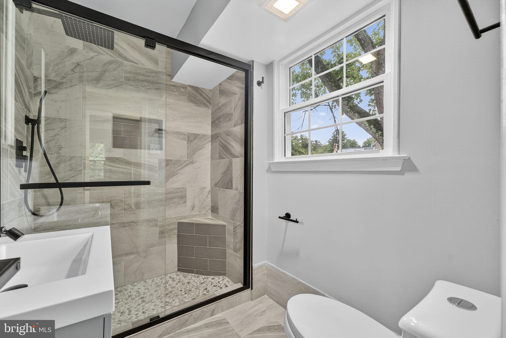 STONEYBROOKE - Residential