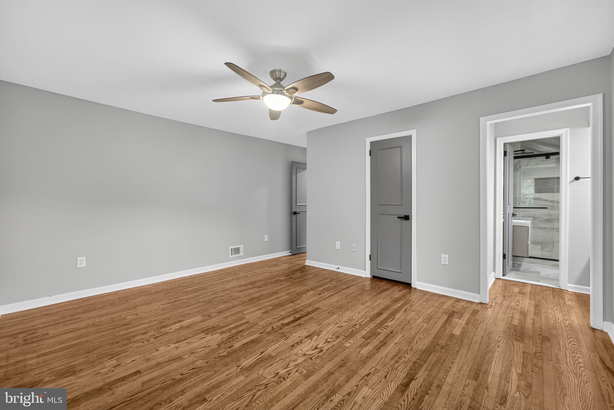 STONEYBROOKE - Residential