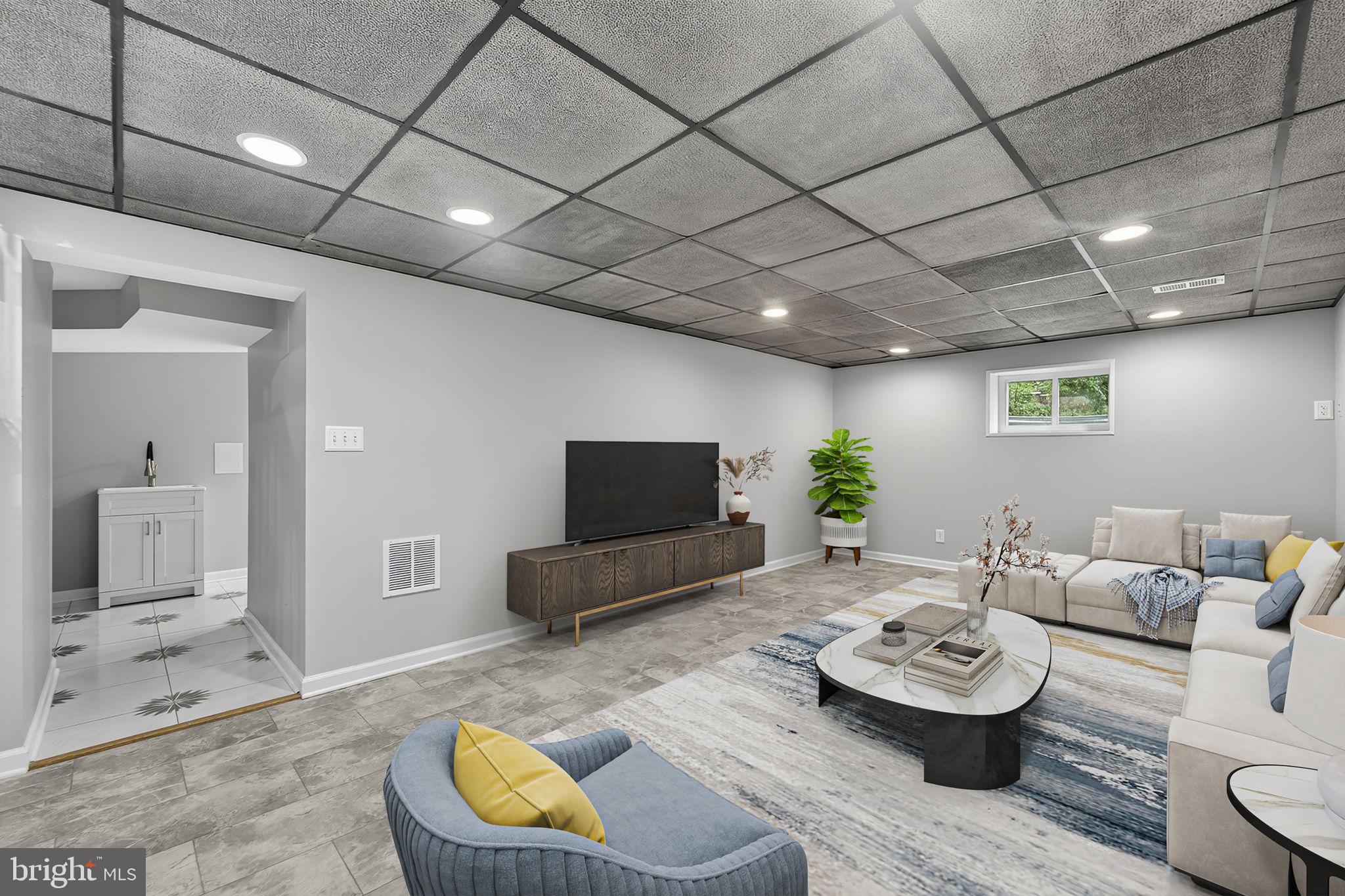 STONEYBROOKE - Residential