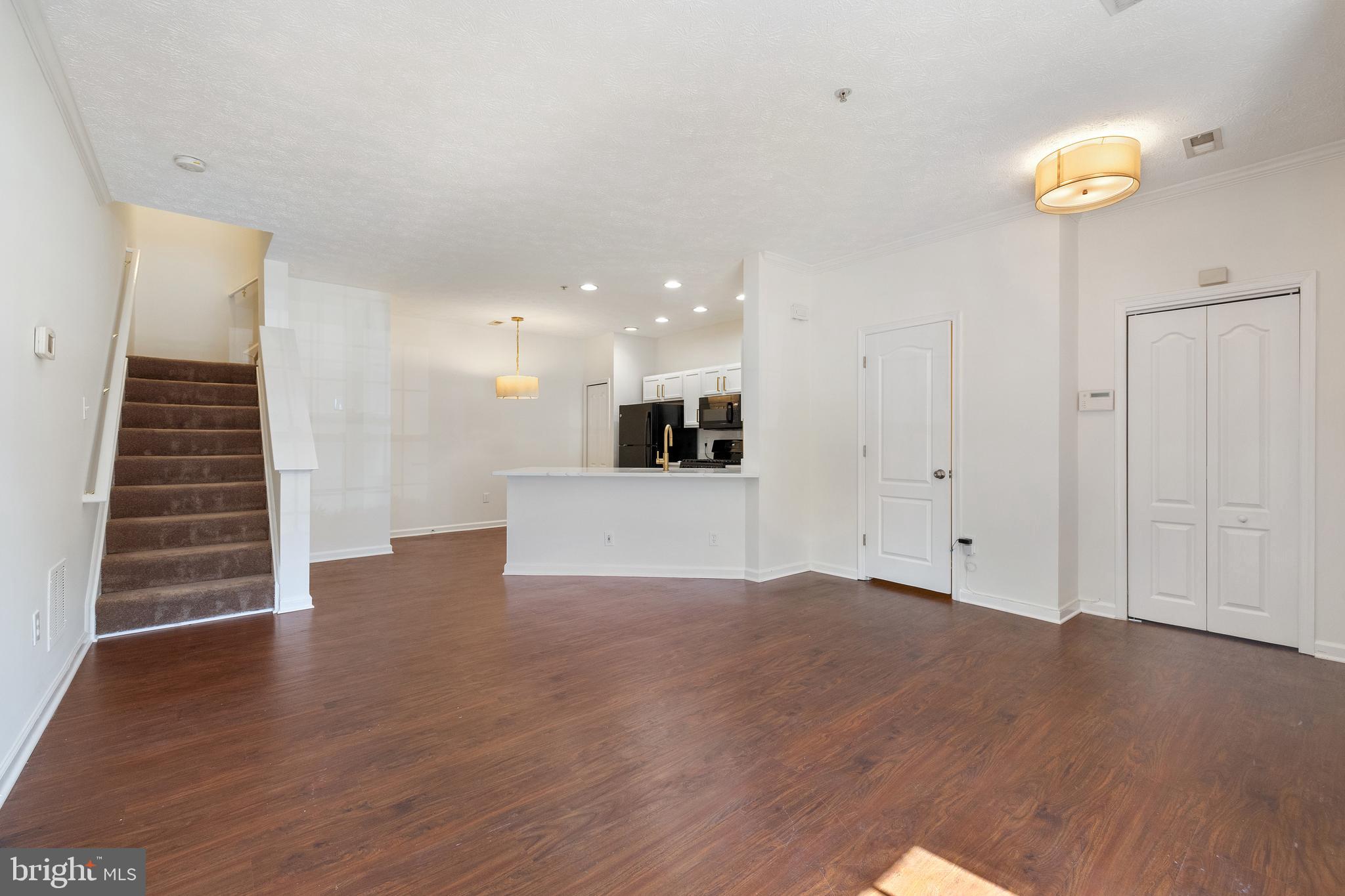 COVINGTON - Residential