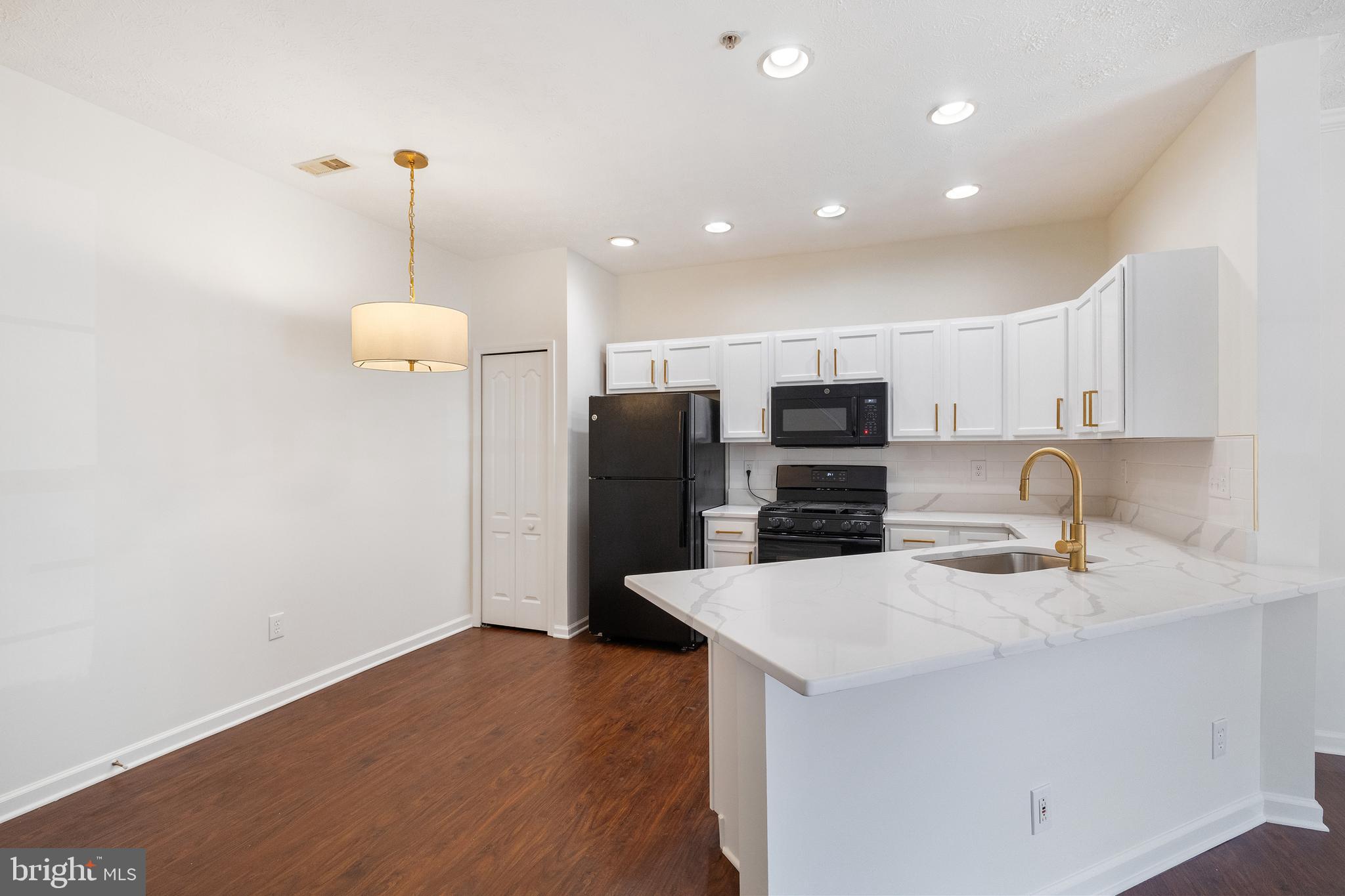 COVINGTON - Residential