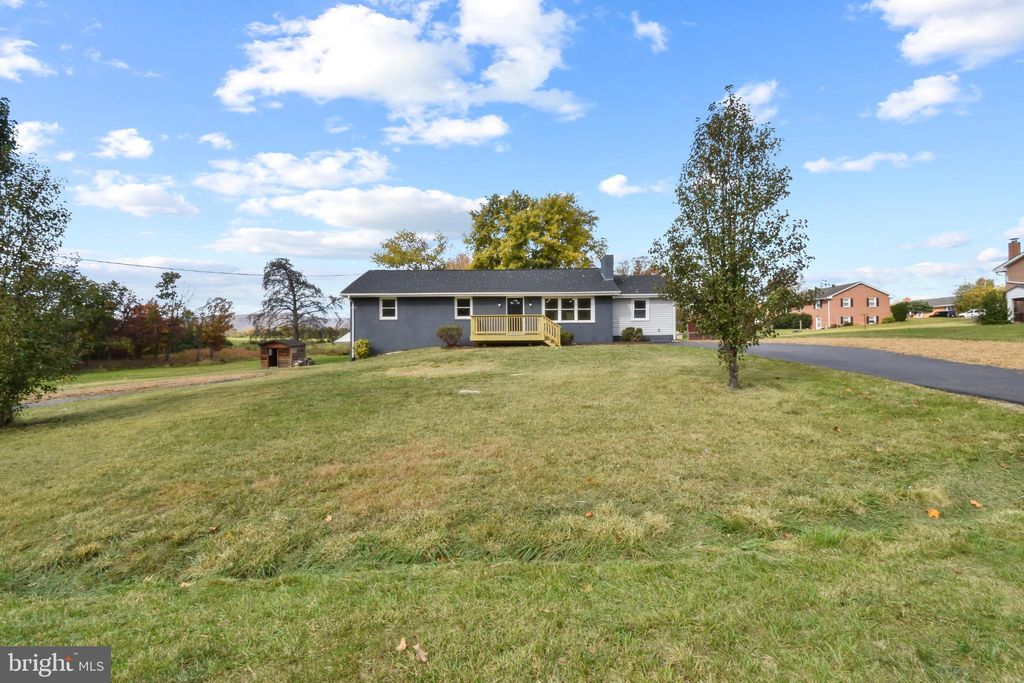 Photo of 370 Poe Drive, FRONT ROYAL, VA 22630 (MLS # VAWR2012626)