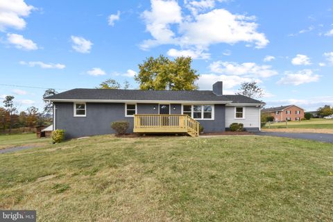 Photo of 370 Poe Drive, FRONT ROYAL, VA 22630 (MLS # VAWR2012626)