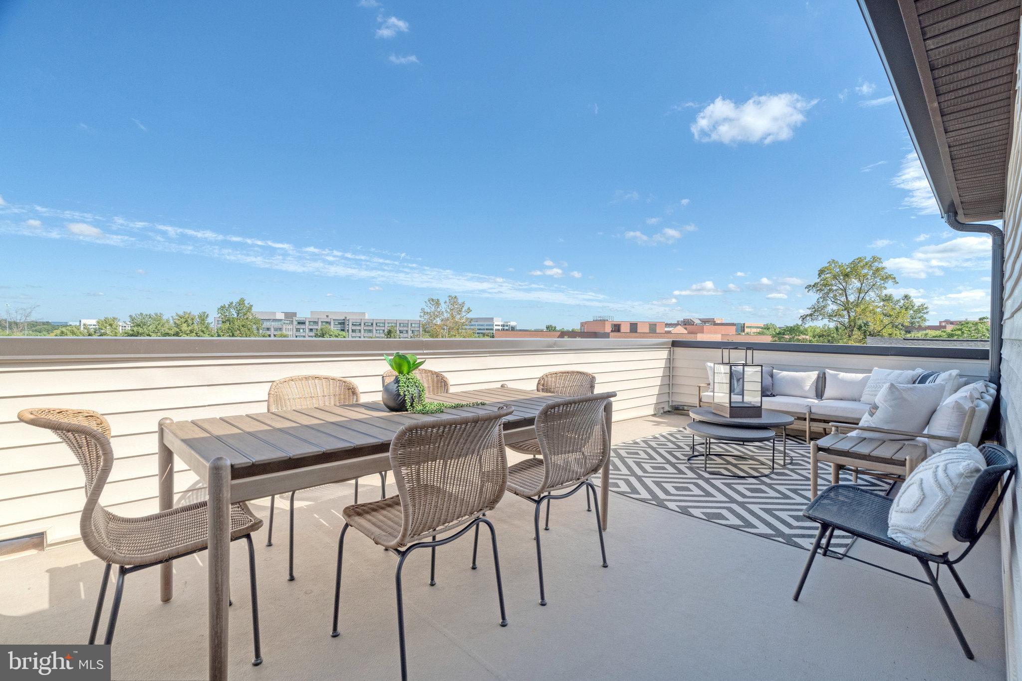 THE BOULEVARDS AT WESTFIELDS - Residential