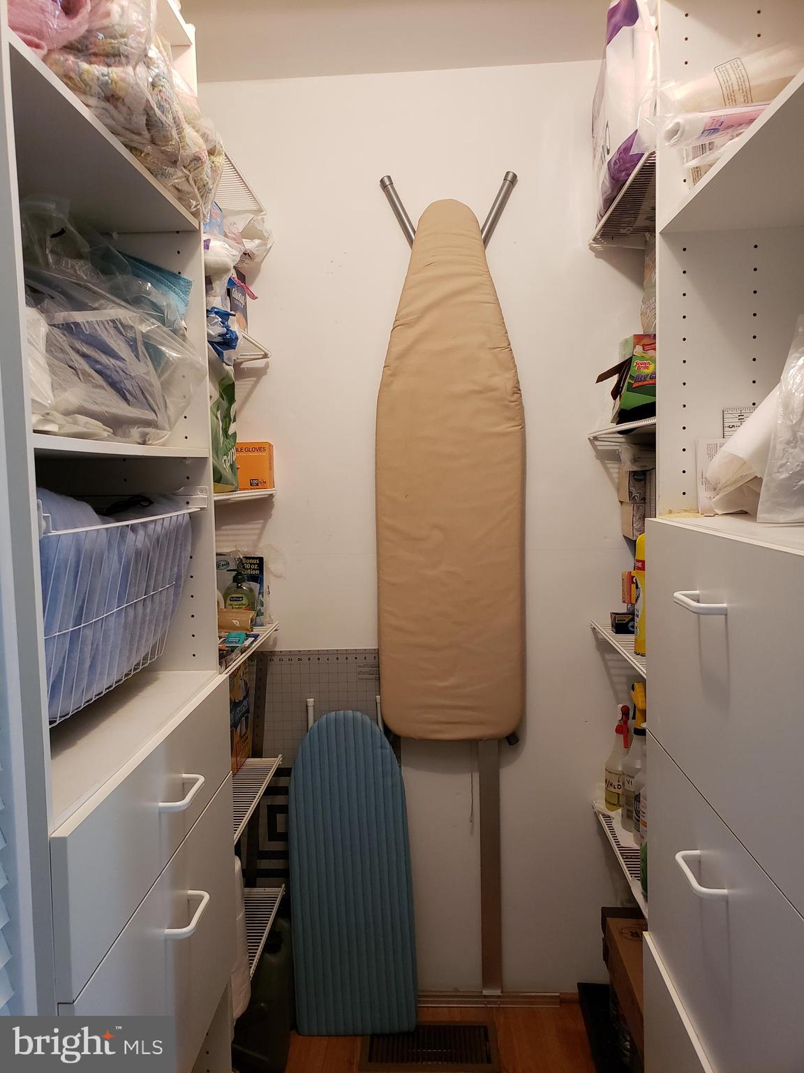 RIVER BEND - Residential