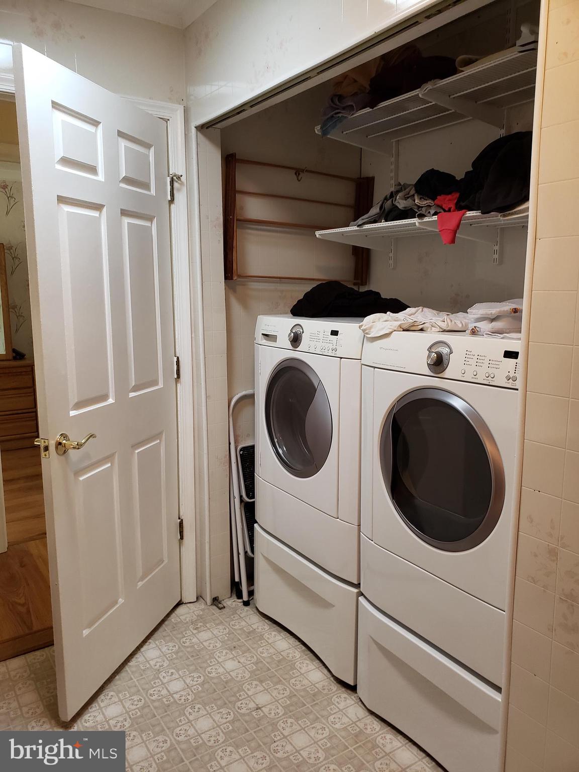 RIVER BEND - Residential