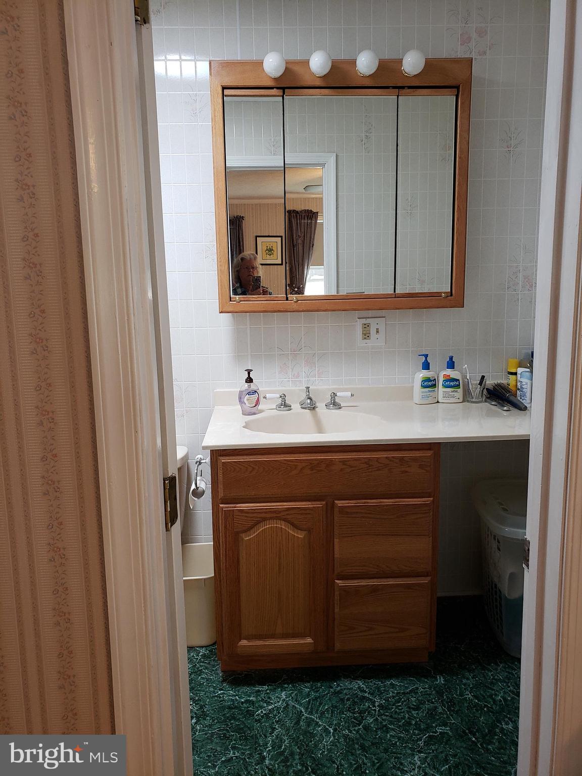 RIVER BEND - Residential