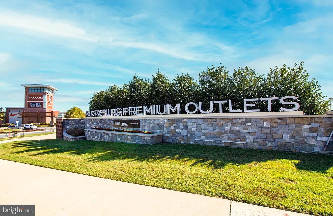 CLARKSBURG TOWN CENTER - Residential