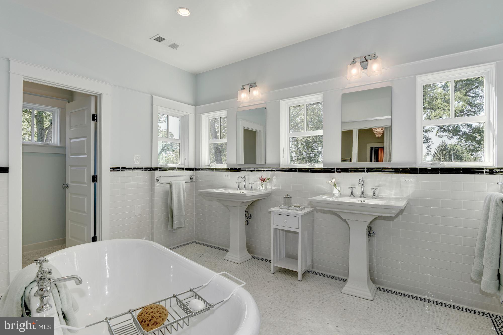 ASHTON HEIGHTS - Residential