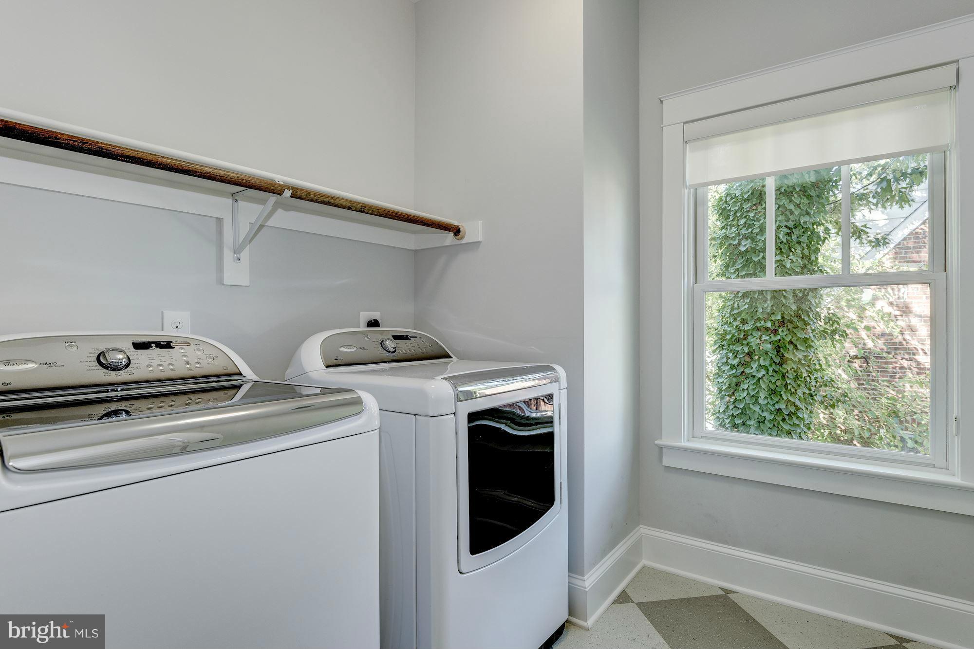 ASHTON HEIGHTS - Residential