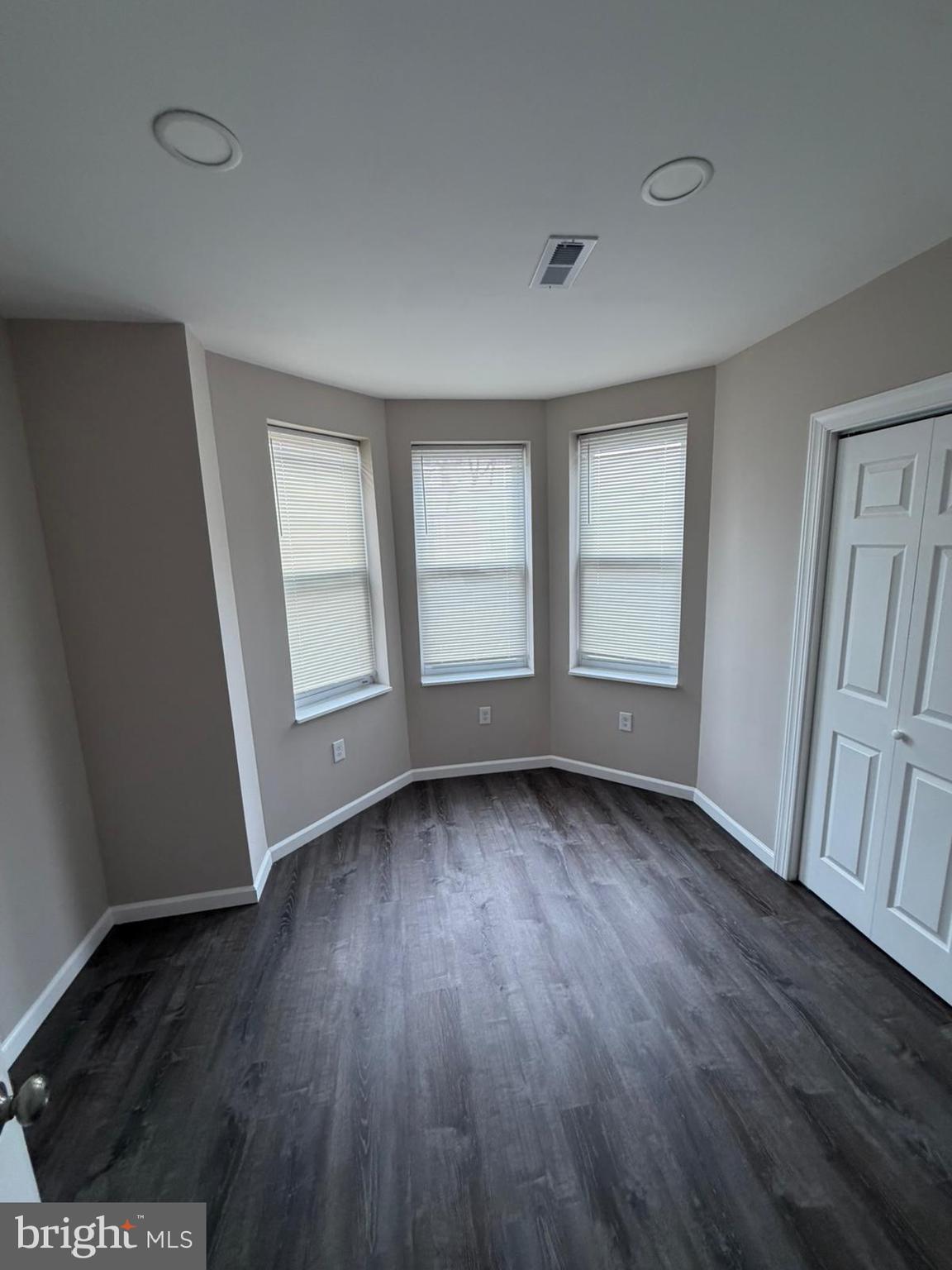 PHILADELPHIA - Residential