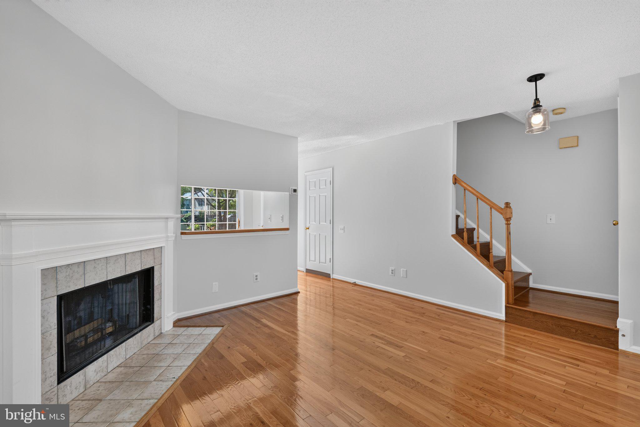 6619 HIGH VALLEY LANE