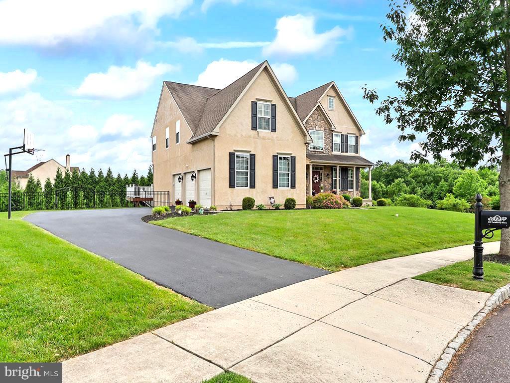 COUNTRY CLUB ESTS - Residential