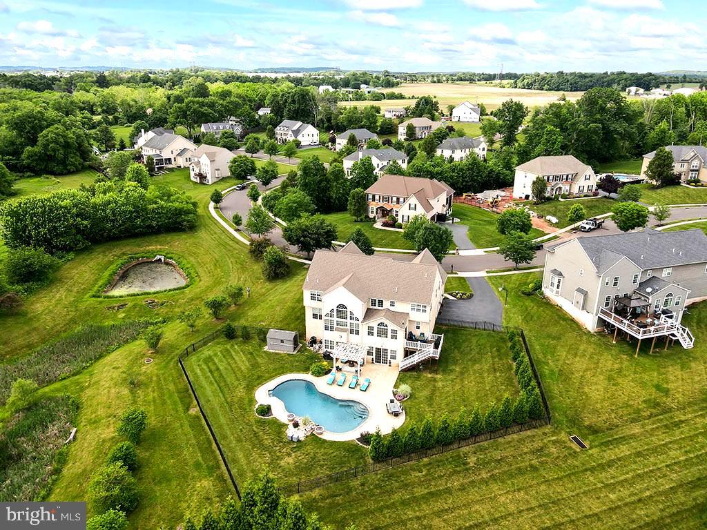 COUNTRY CLUB ESTS - Residential