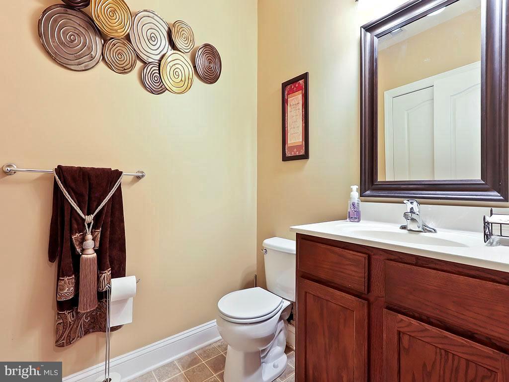 COUNTRY CLUB ESTS - Residential