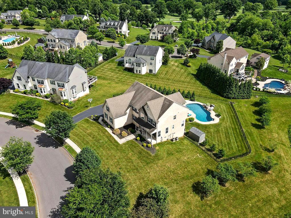 COUNTRY CLUB ESTS - Residential