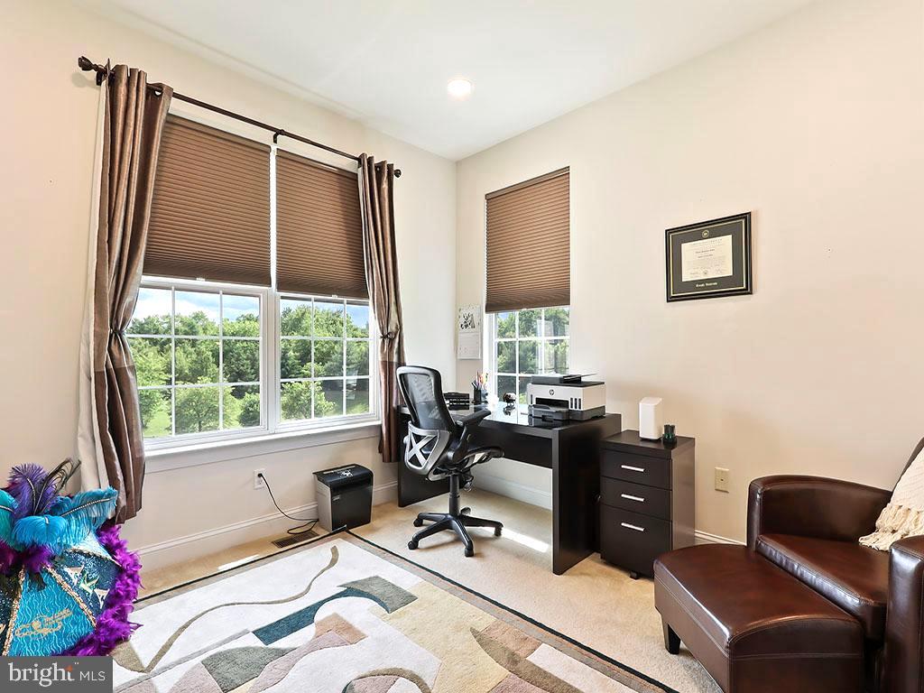 COUNTRY CLUB ESTS - Residential