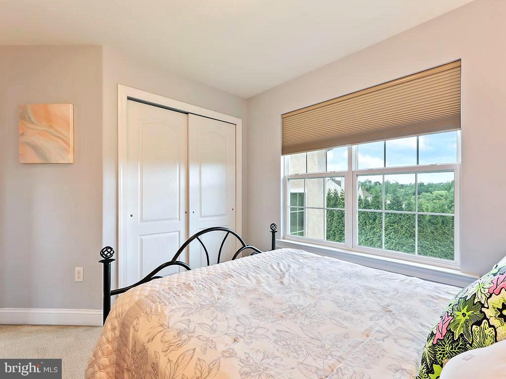 COUNTRY CLUB ESTS - Residential