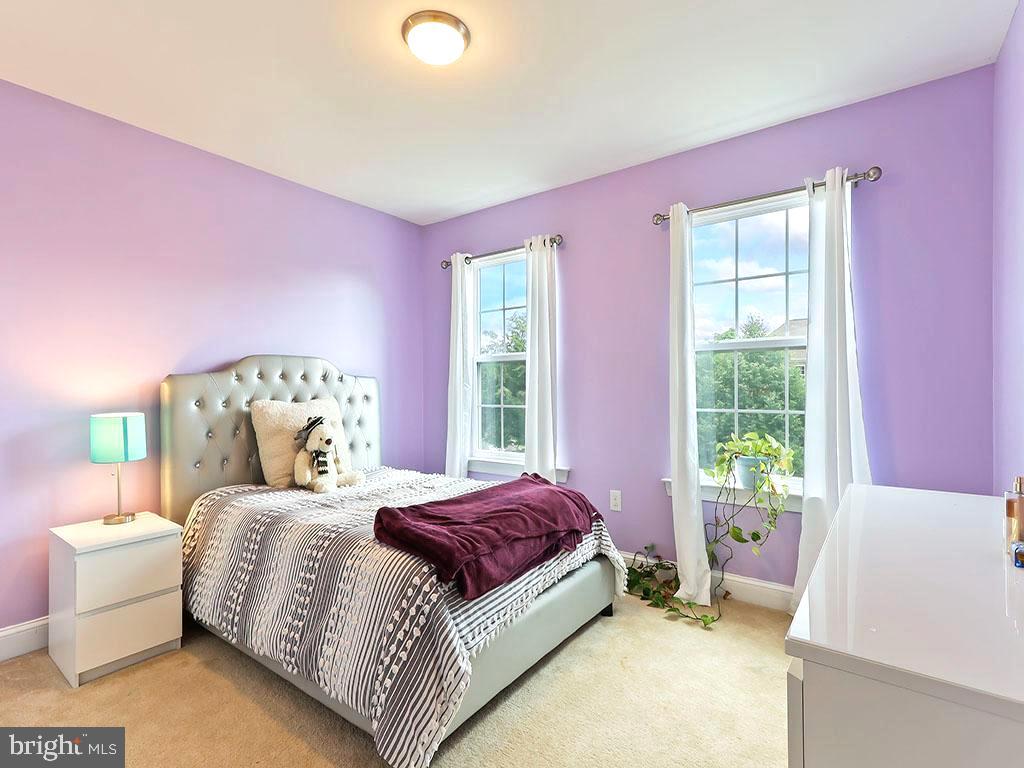 COUNTRY CLUB ESTS - Residential