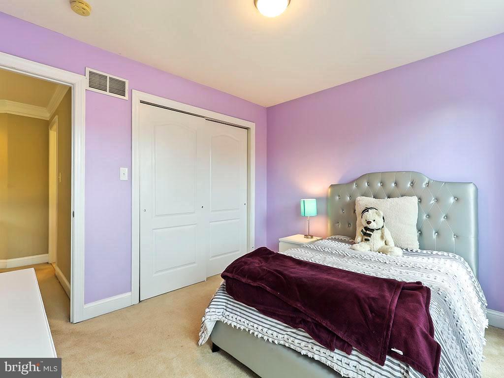 COUNTRY CLUB ESTS - Residential