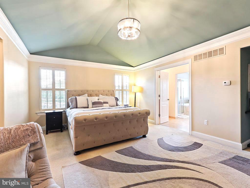 COUNTRY CLUB ESTS - Residential