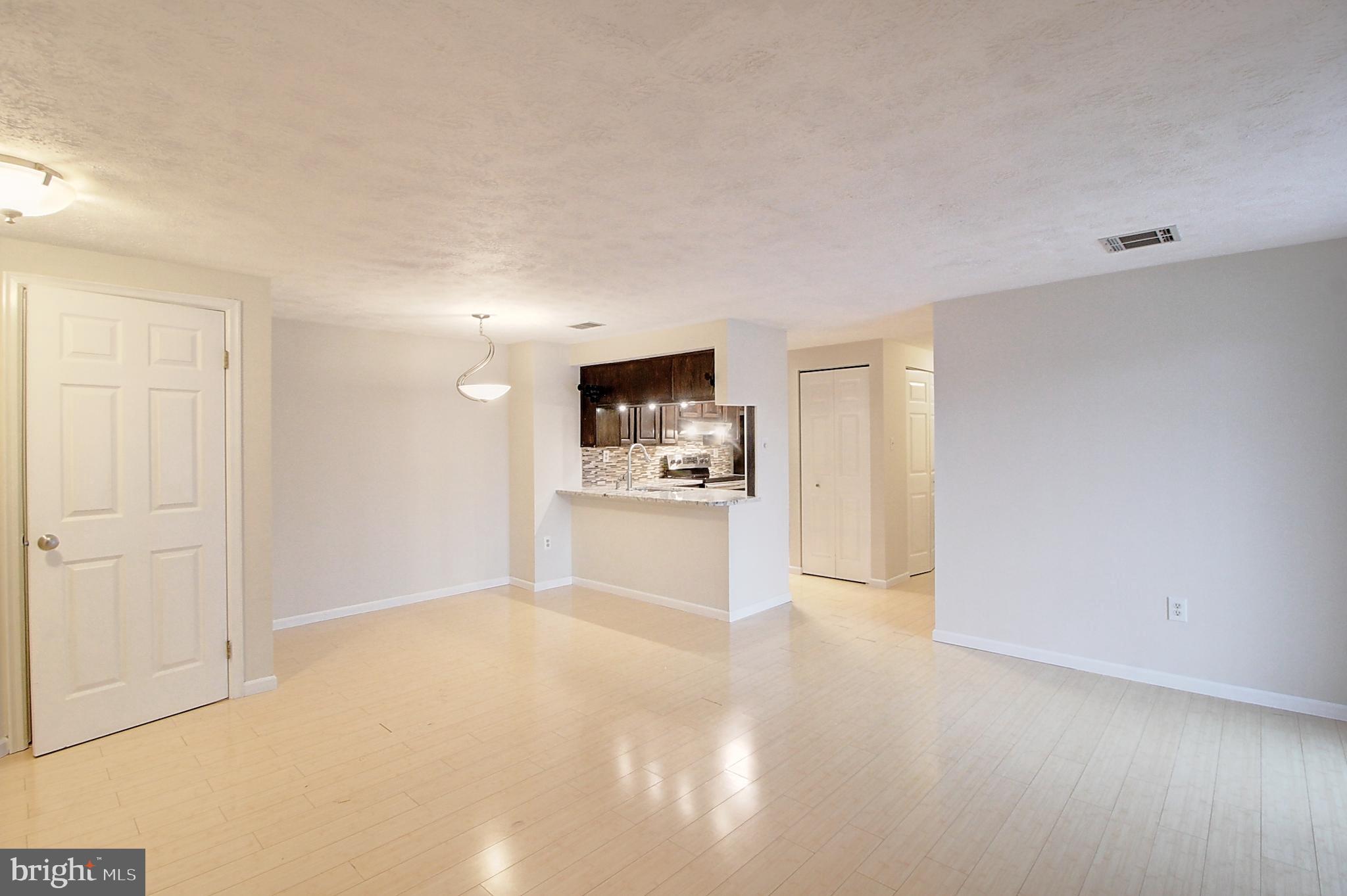 FREDERICKTOWNE VILLAGE - Residential Lease