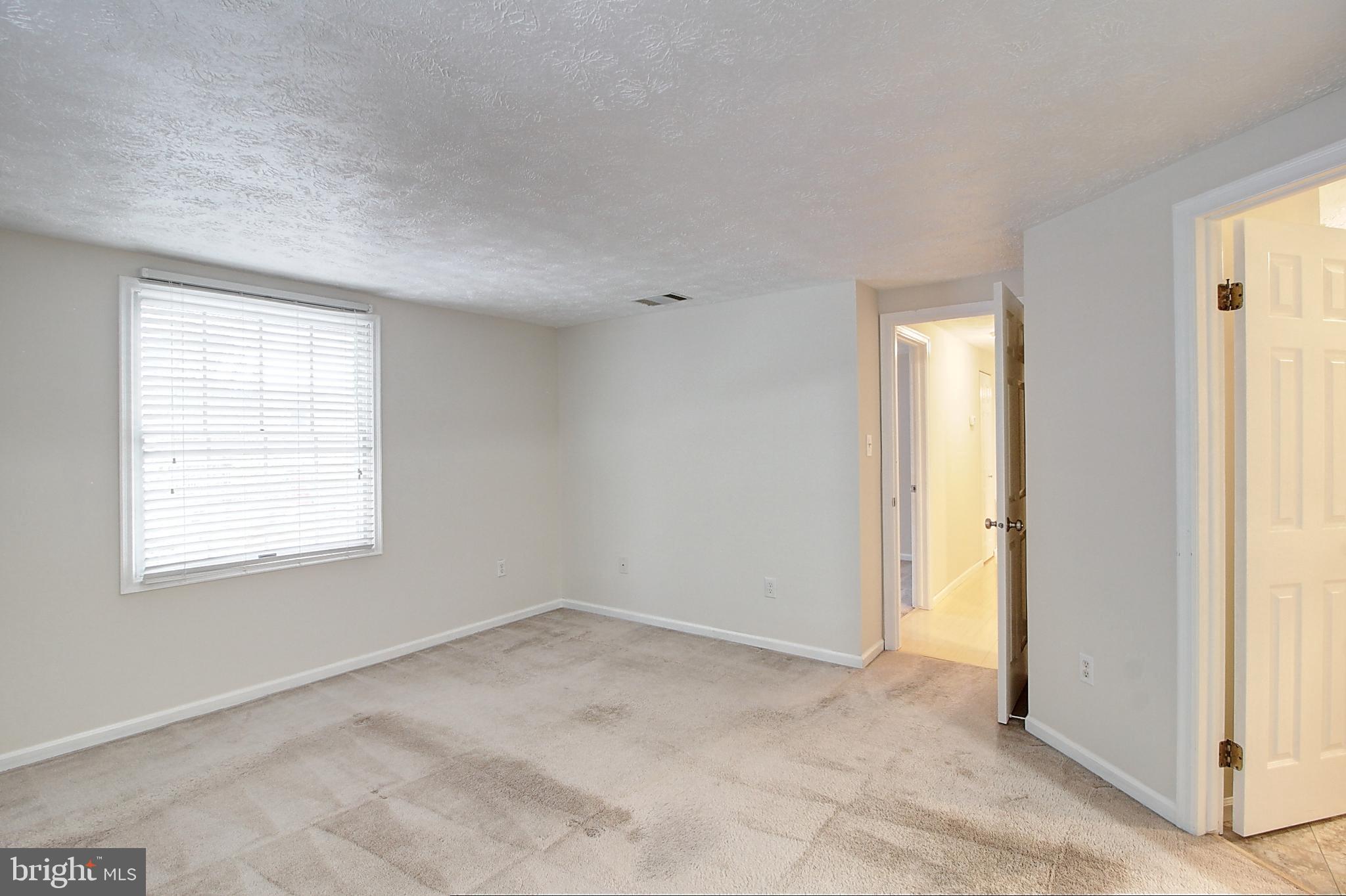 FREDERICKTOWNE VILLAGE - Residential Lease