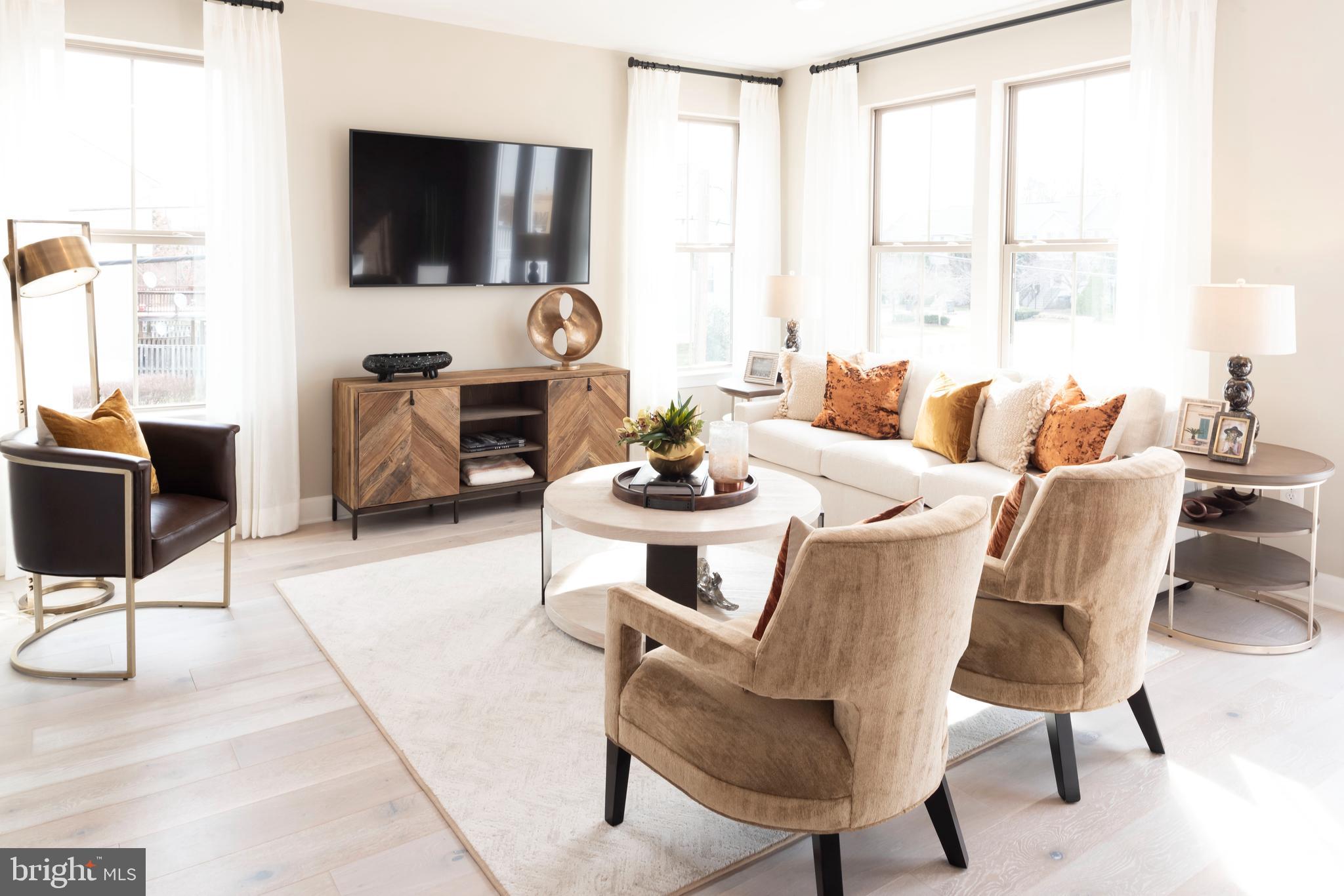 POTOMAC SHORES - Residential