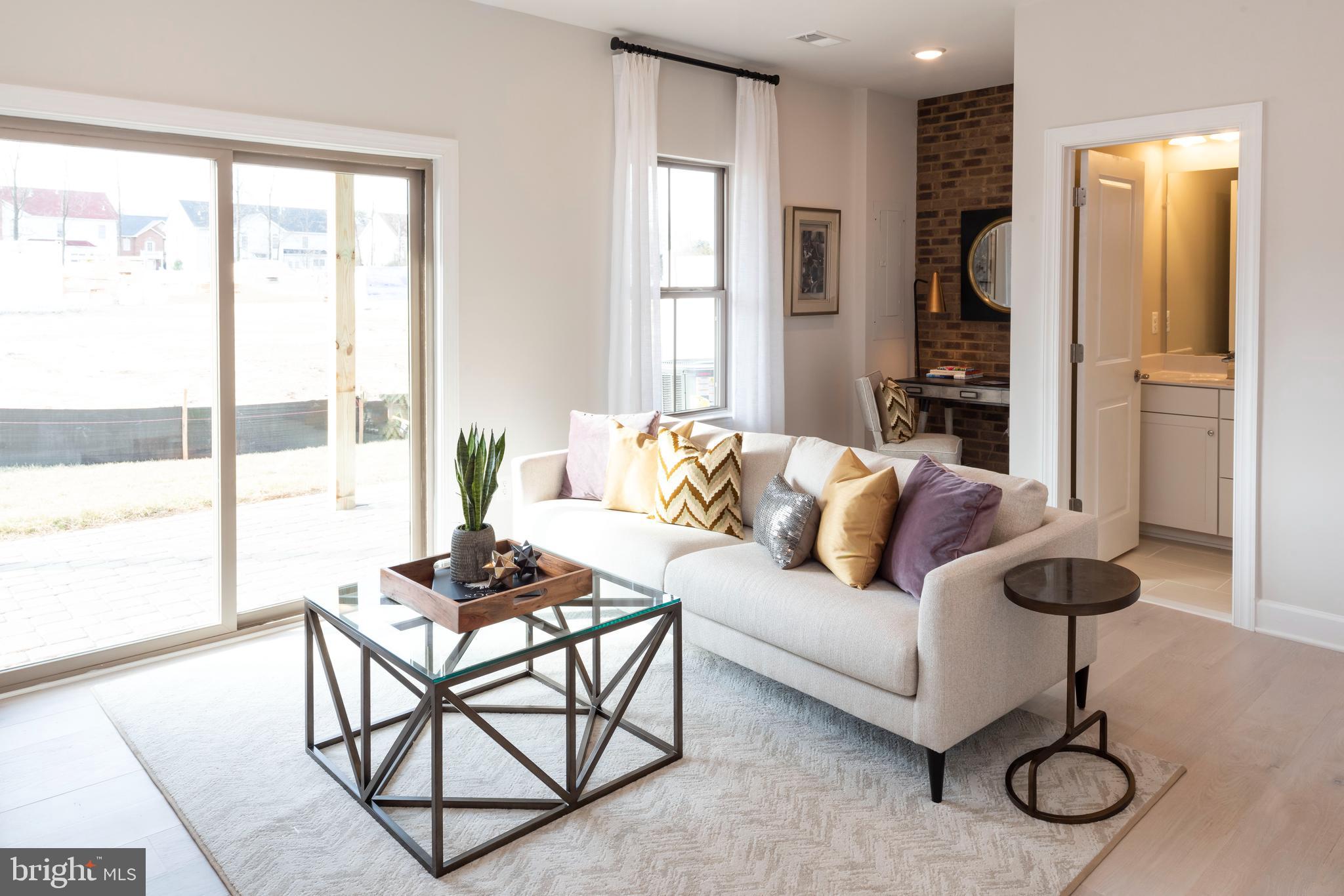 POTOMAC SHORES - Residential