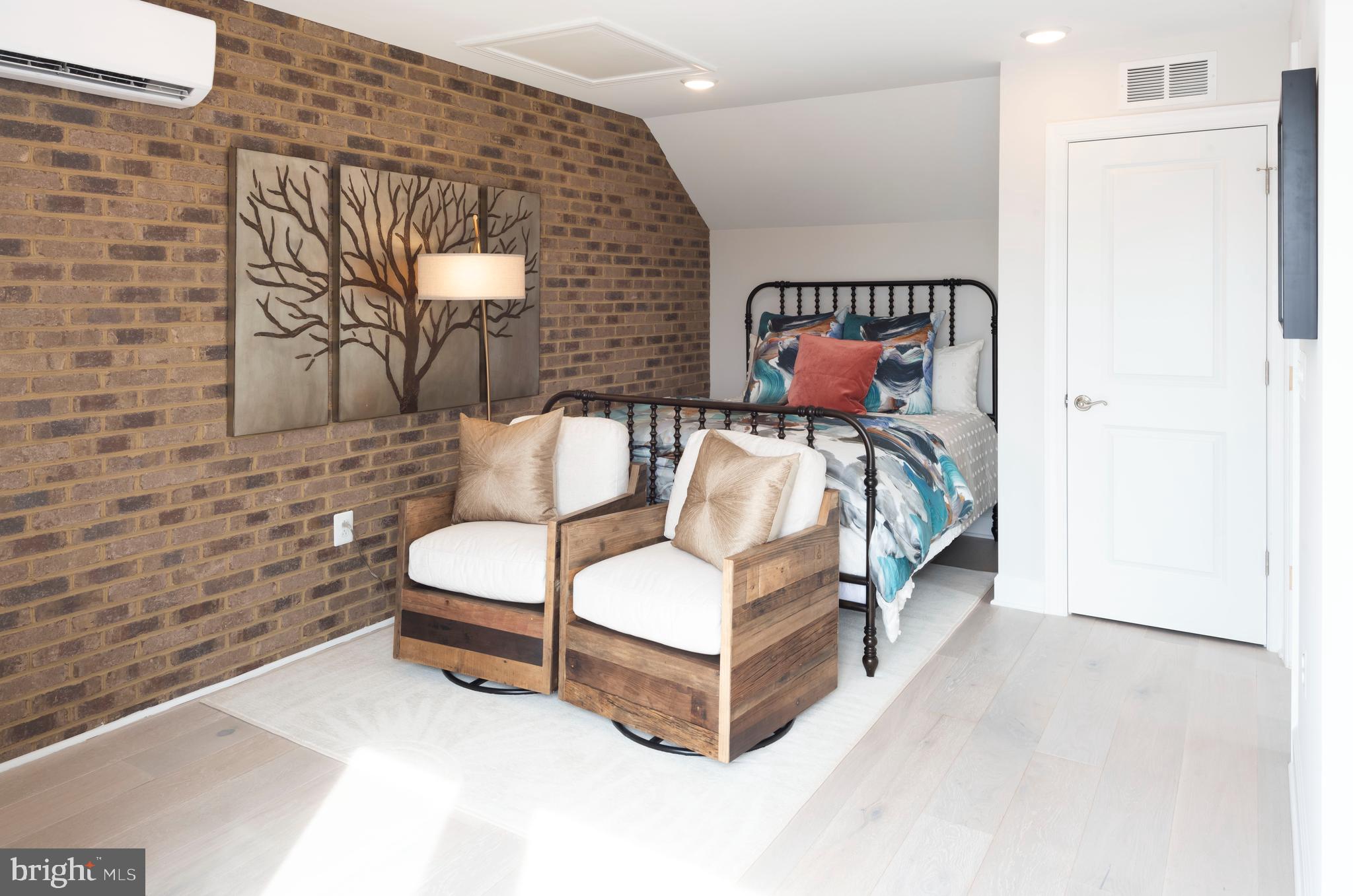 POTOMAC SHORES - Residential