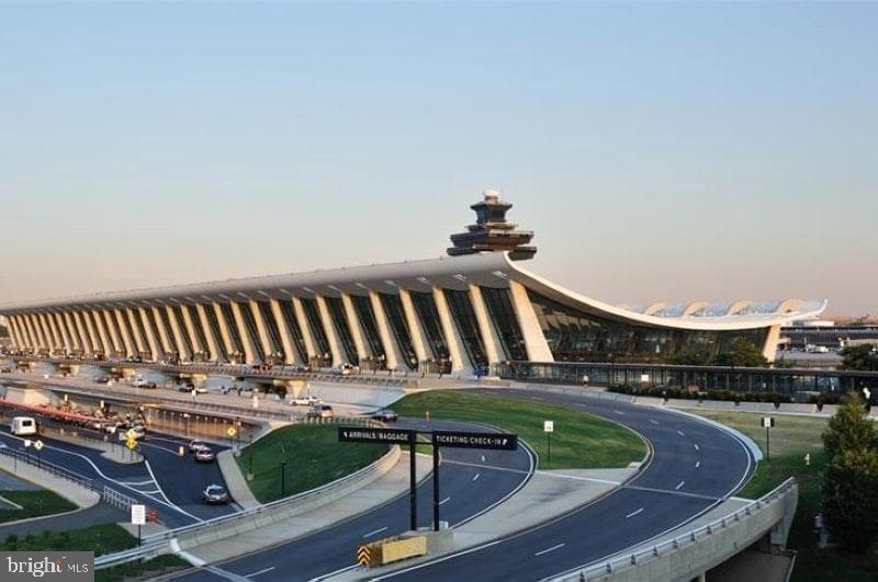 STONE RIDGE NORTH - Residential Lease