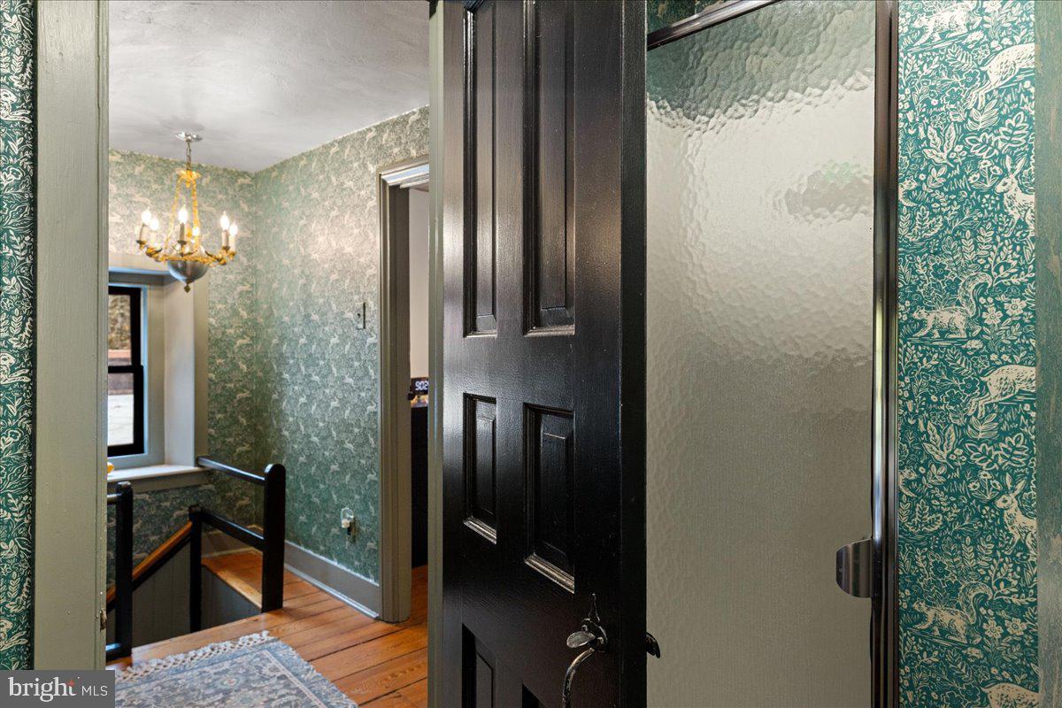 000 - Residential Lease