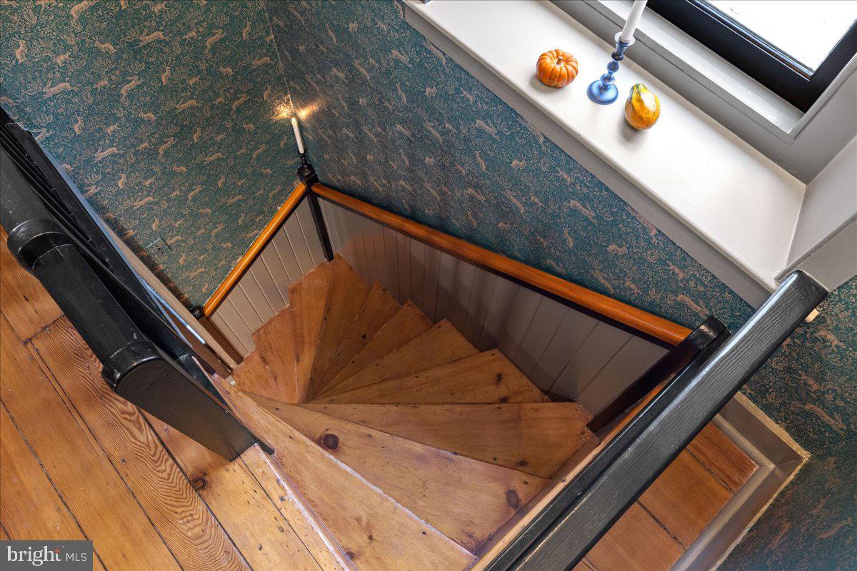 000 - Residential Lease