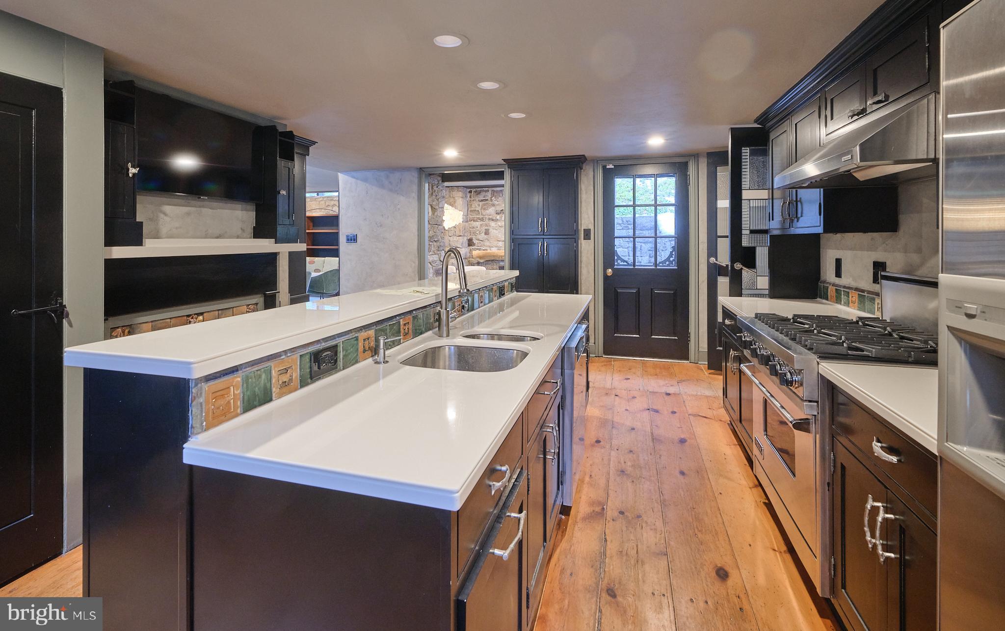 000 - Residential Lease