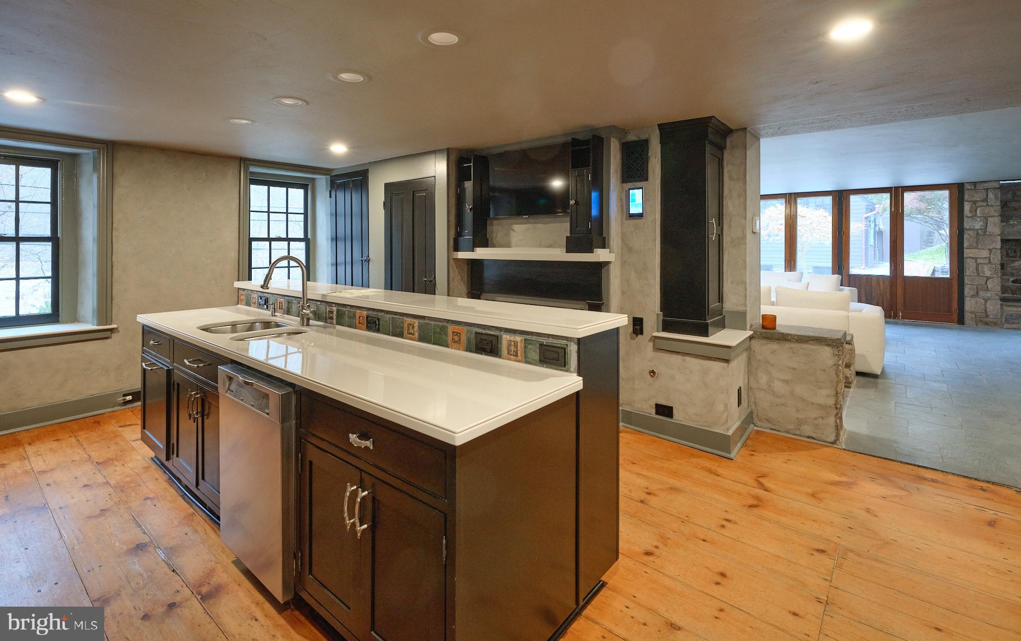 000 - Residential Lease