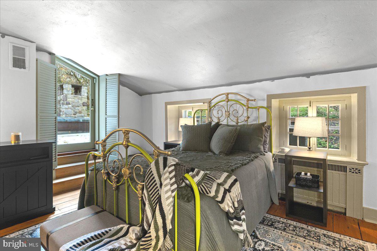 000 - Residential Lease