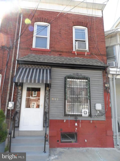 Townhouse For Sale - 613 N Olden Avenue<br/> TRENTON, NJ 08638