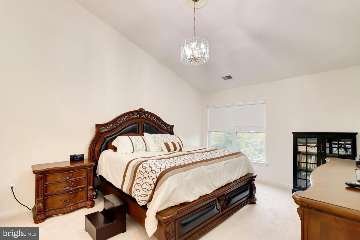 KINGSTOWNE - Residential Lease