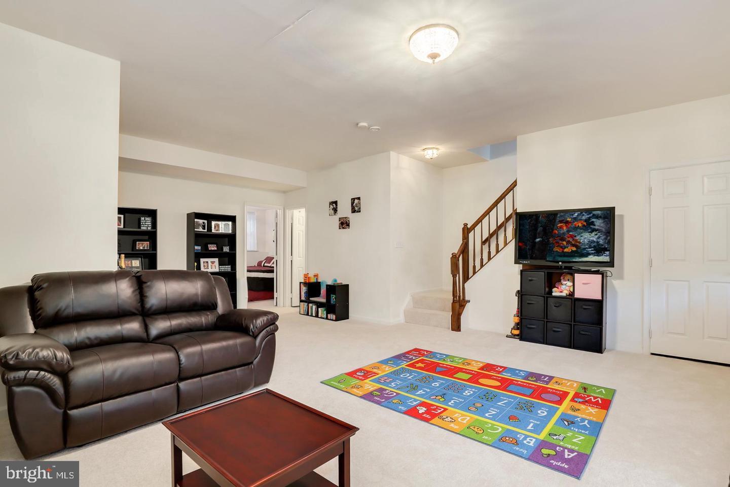 KINGSTOWNE - Residential Lease