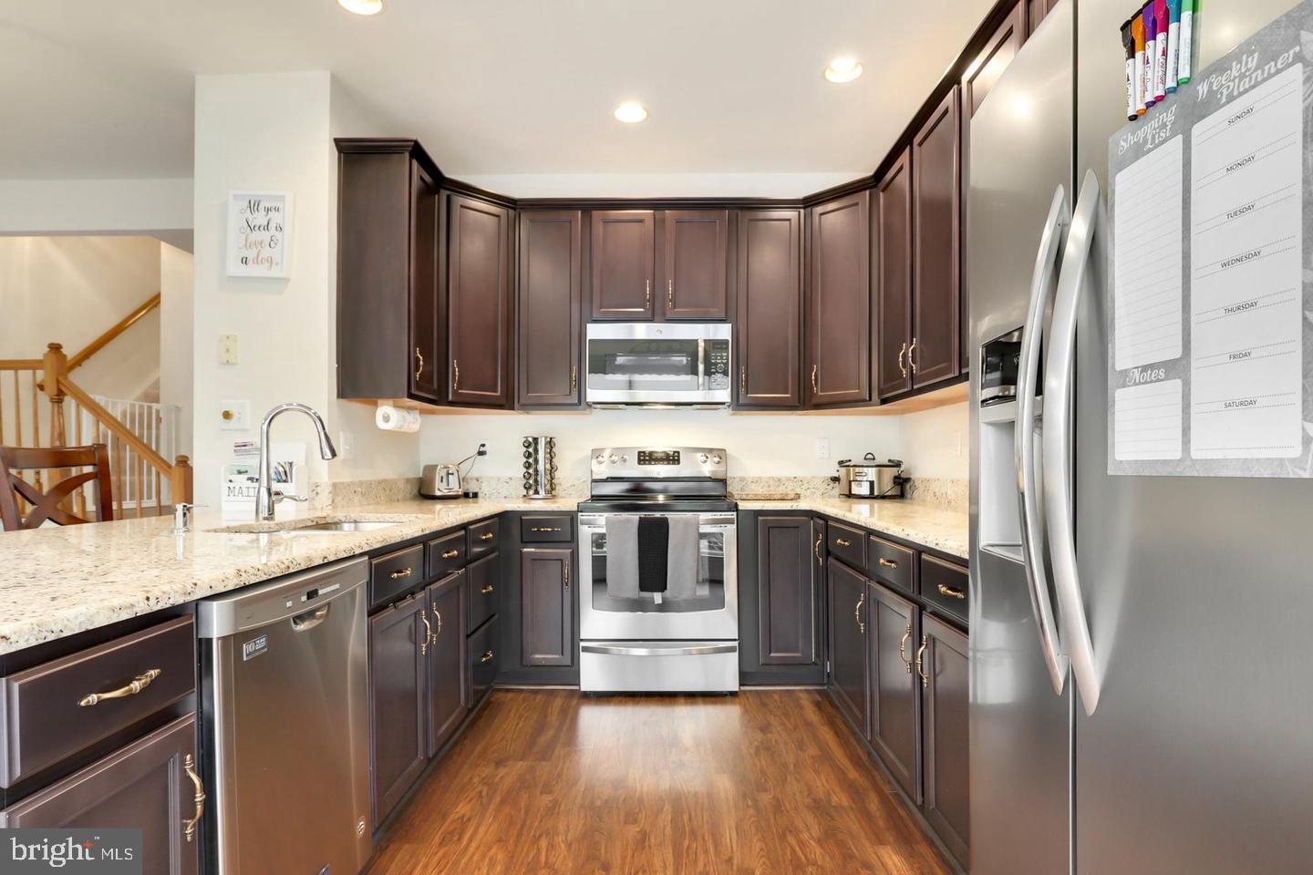 KINGSTOWNE - Residential Lease