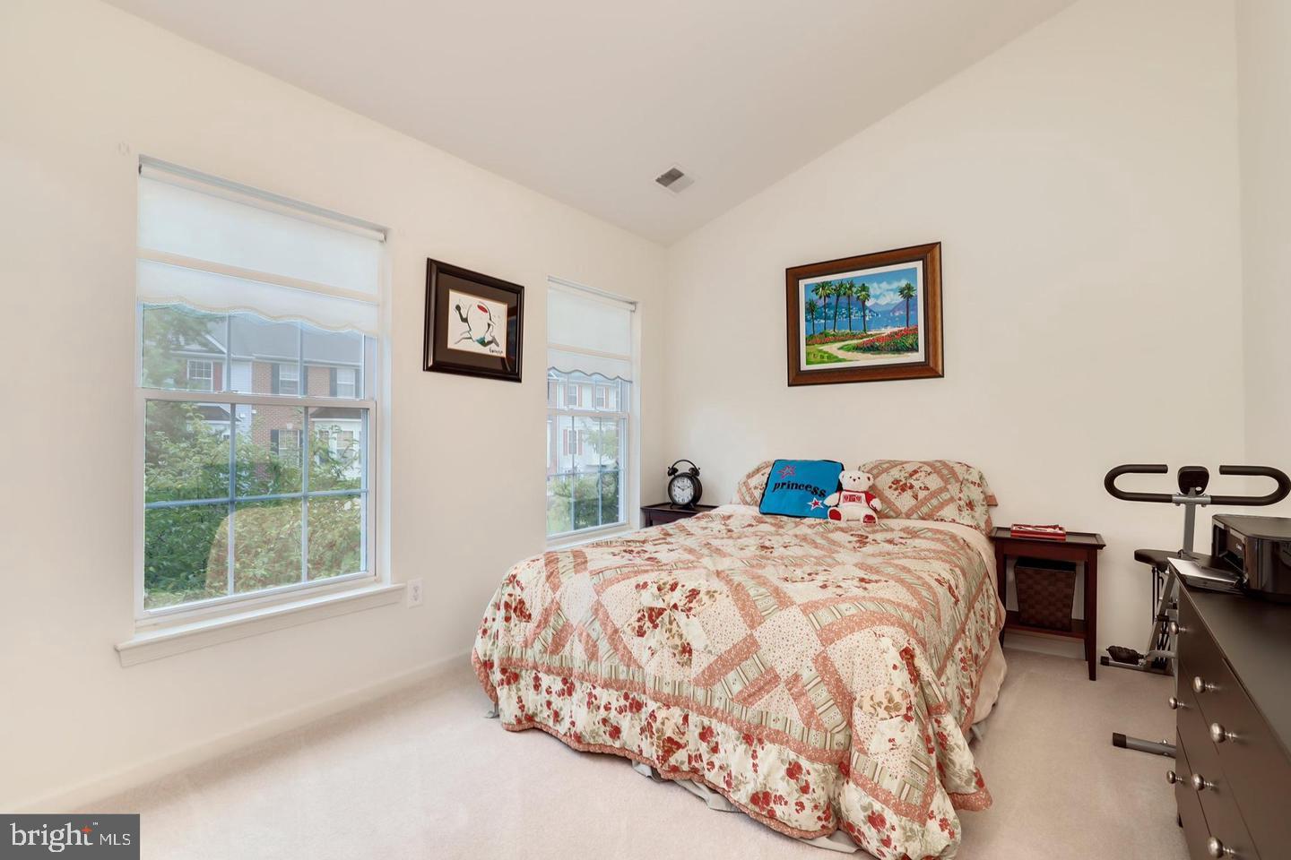 KINGSTOWNE - Residential Lease