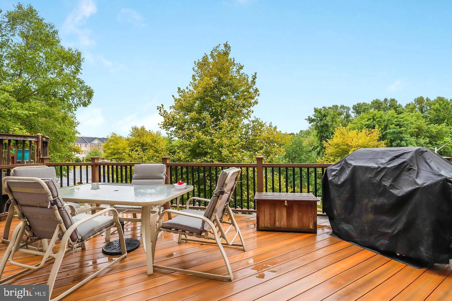 KINGSTOWNE - Residential Lease