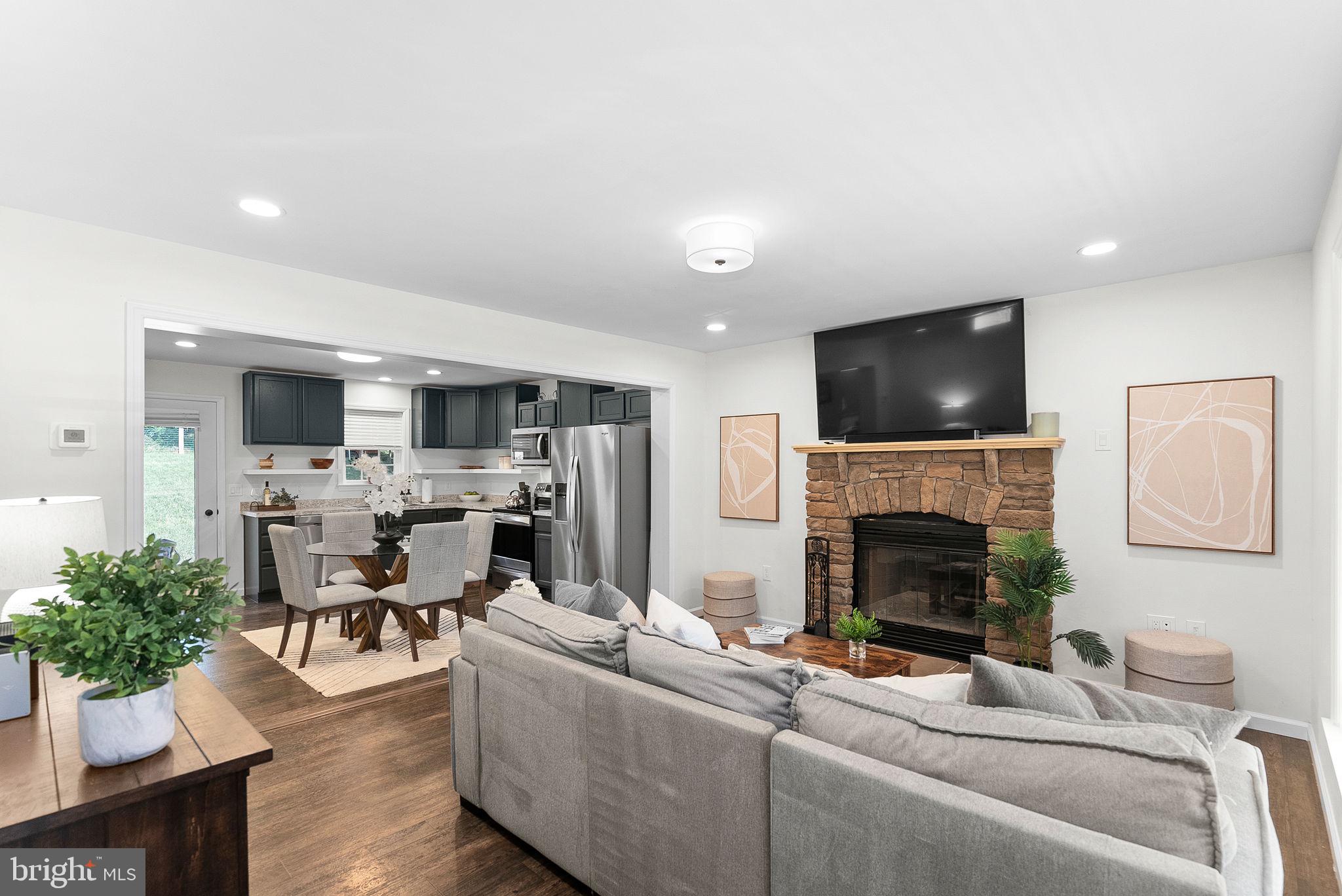 TOWN OF BLUEMONT - Residential