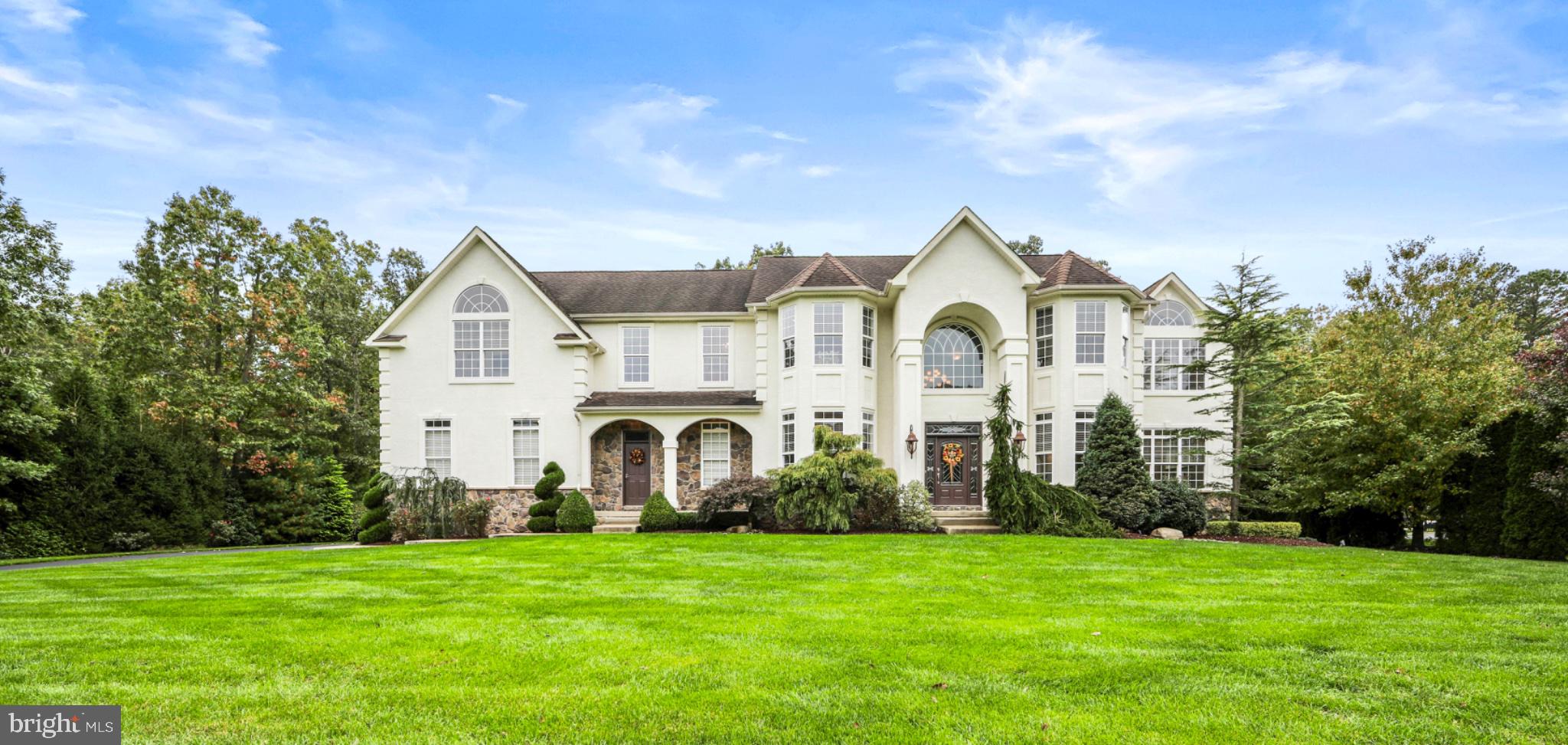 122 FLORAWOOD COURT
