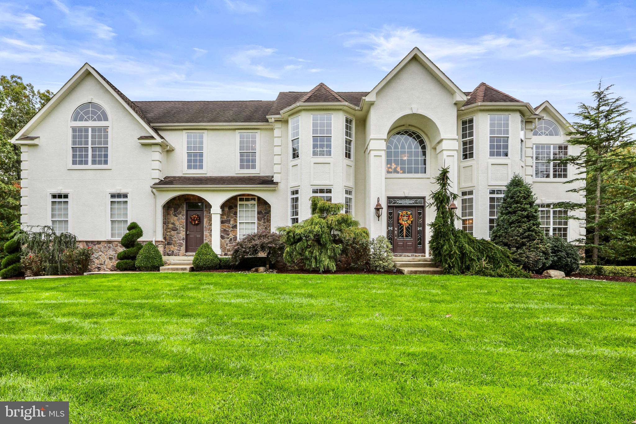 122 FLORAWOOD COURT