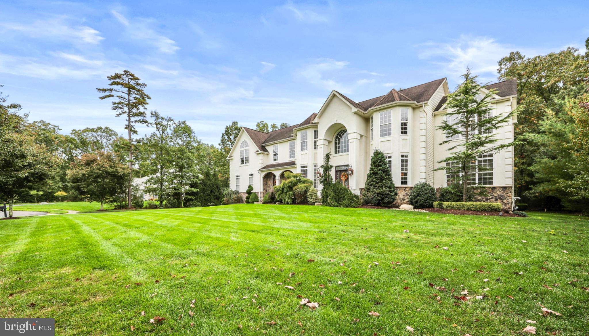 122 FLORAWOOD COURT