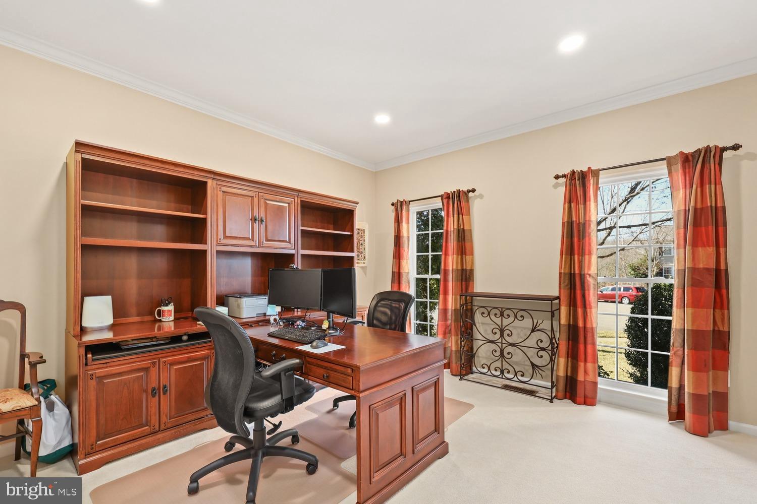 ENGLAND RUN NORTH - Residential