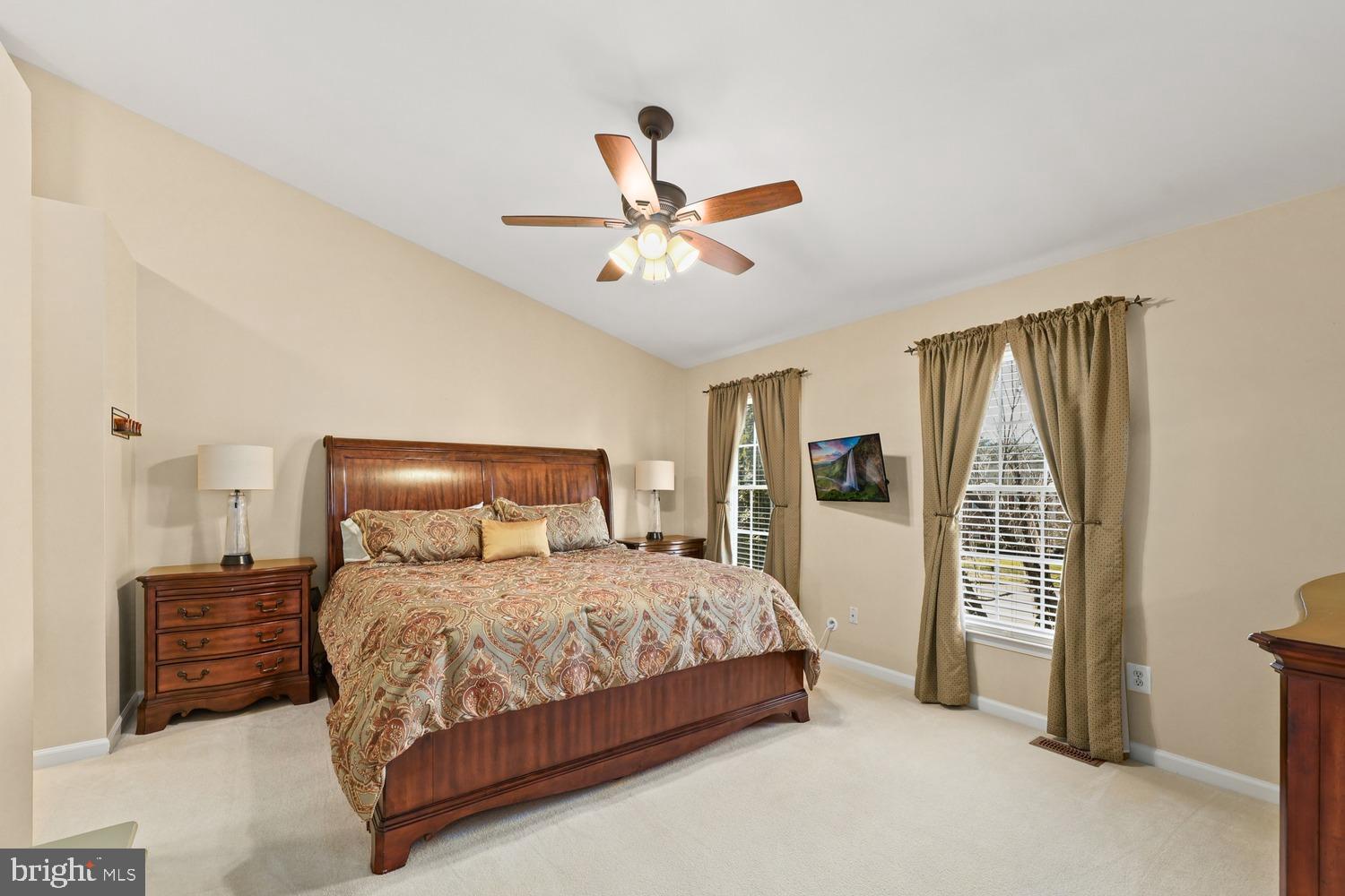 ENGLAND RUN NORTH - Residential